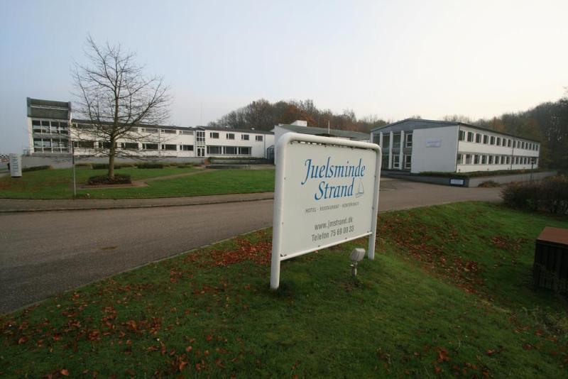 Hotel Juelsminde Strand Экстерьер фото