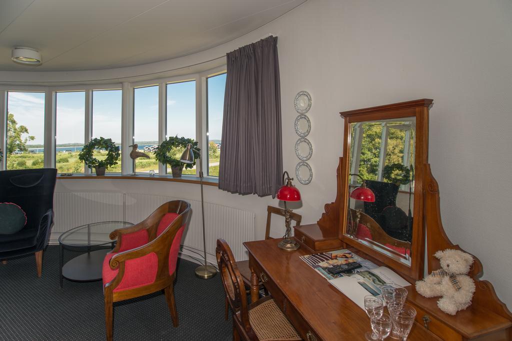 Hotel Juelsminde Strand Экстерьер фото