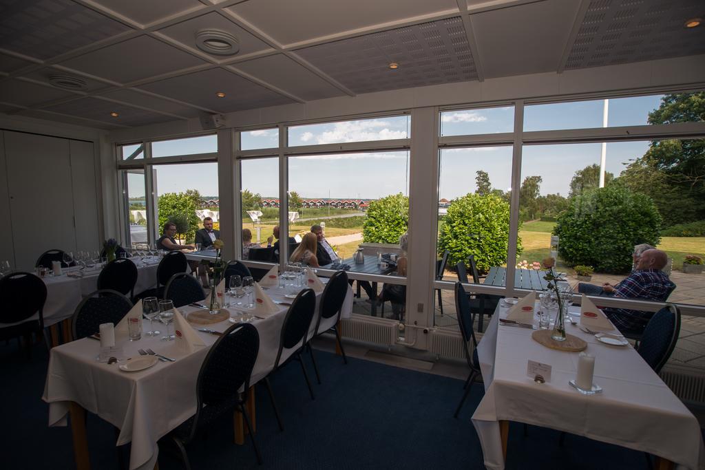 Hotel Juelsminde Strand Экстерьер фото